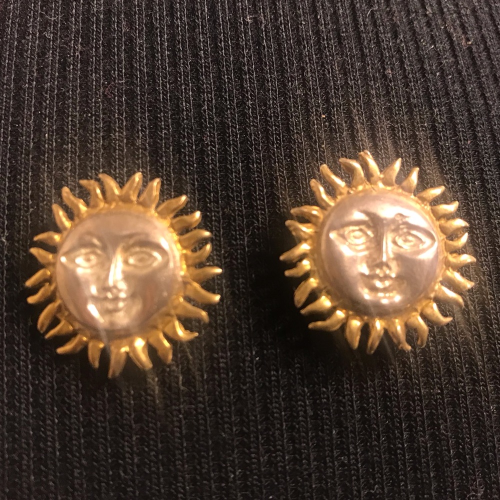 🌟 Sterling silver earrings